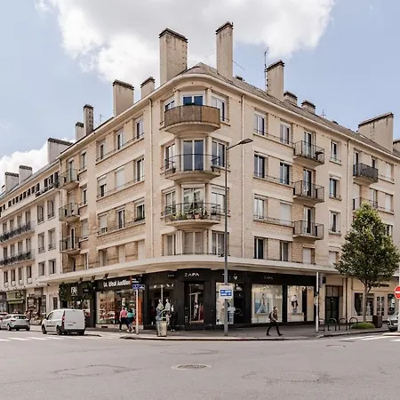 Grand Lumineux Hyper Centre Vue Chateau * Caen